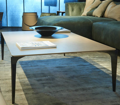 Tavolino basso contemporaneo - T96 - Gamma Arredamenti International - in metallo verniciato / in ceramica / quadrato