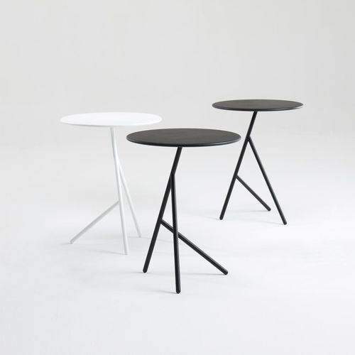 Tavolo d'appoggio contemporaneo - PENNY - + HALLE - in acciaio con rivestimento a polvere / con supporto in acciaio termolaccato / rotondo