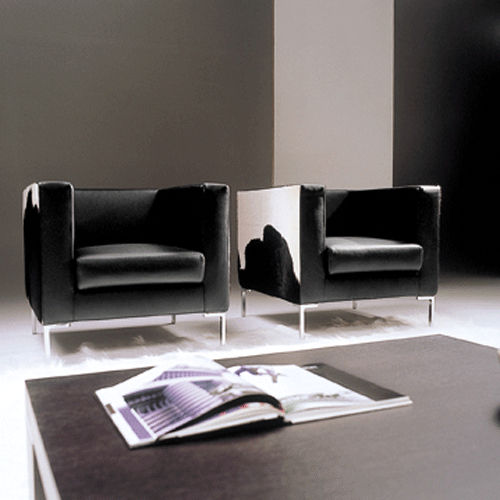 Poltrona contemporanea - ENIGMA - Gyform - in pelle / in tessuto / con rivestimento rimovibile