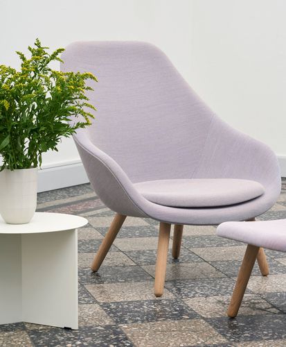 Poltrona contemporanea - AAL92 - Hay a/s - in tessuto / in legno / per cuscini