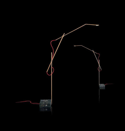Lampada da terra - PIPE-L - Henge - in pietra / in ottone / contemporanea