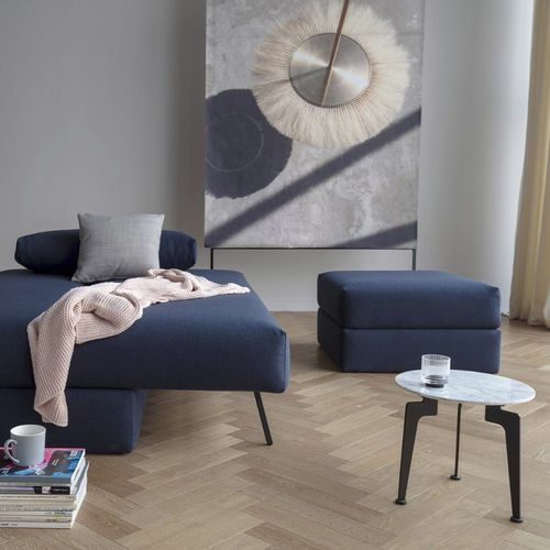 Ottomana contemporanea - CORNILA - Innovation Randers a/s - in tessuto / in pelle / quadrata