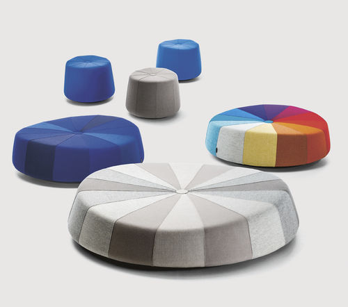 Pouf contemporaneo - WINDMILL - La Cividina - in tessuto / in legno / tondo