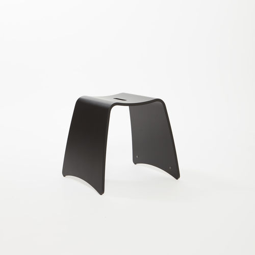 Sgabello contemporaneo - SUSHI - Livoni Edoardo & Figlio - in legno / impilabile / nero