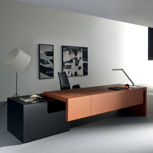 Scrivania direzionale - KYO - Martex - contemporanea / in legno / con base in pannelli