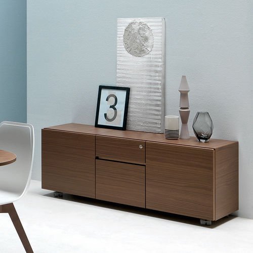 Credenza contemporanea - SERVICE UNIT - Martex - in noce / con rotelle