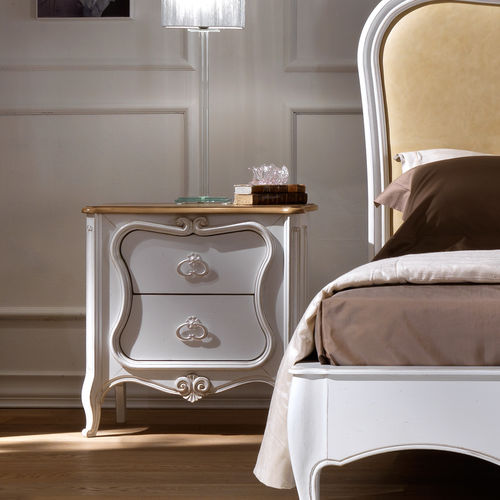Comodino classico - ART. TR421 - Mobili Busatto - in legno laccato / con supporto in legno laccato / rettangolare