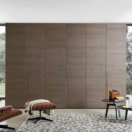 Armadio contemporaneo - TRATTO - SANGIACOMO - in legno laccato / in rovere / impiallacciato in legno