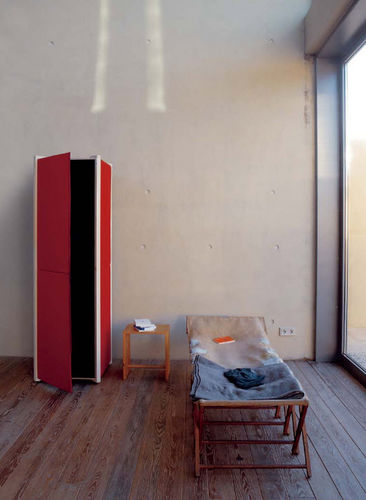 Armadio contemporaneo - DRESSCODE - Moormann Nils Holger - in legno / con ante battenti