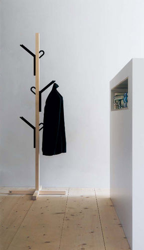 Appendiabiti da terra - STECKLING - Moormann Nils Holger - contemporaneo / in legno