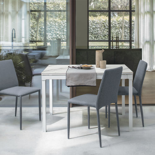 Tavolo da pranzo contemporaneo - PERIGEO - Target Point - in gres porcellanato / con supporto in metallo verniciato / rettangolare