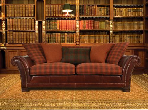 Divano classico - CARLOWAY II - Tetrad Associates - in tessuto / in pelle / multicolore