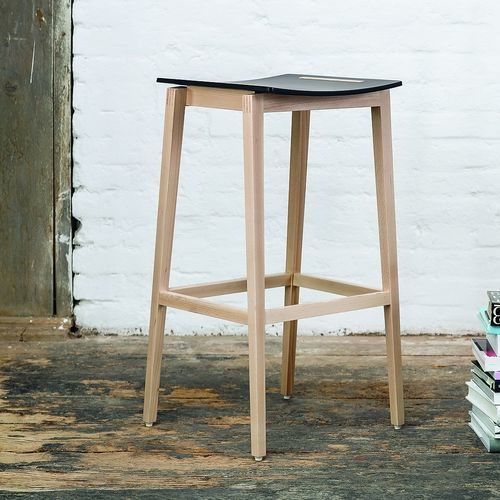 Sgabello da bar design scandinavo - Stockholm  - TON a.s. - in rovere / in faggio / con supporto in quercia