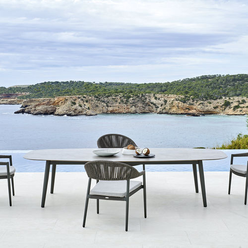 Tavolo contemporaneo - ELLISSE low - Varaschin - in HPL / in ceramica / con supporto in alluminio dipinto