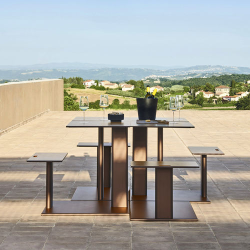 Set tavolo e panca contemporaneo - PLINTO Sit & Eat - Varaschin - in alluminio verniciato / in HPL / da terrazza