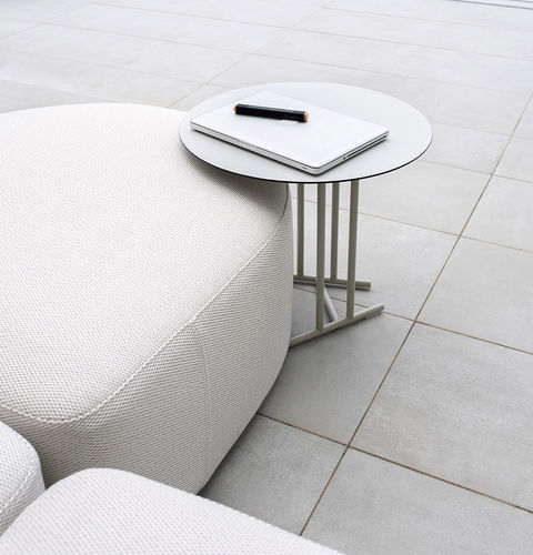 Tavolo d'appoggio contemporaneo - BELT - Varaschin - in marmo / in HPL / in ceramica