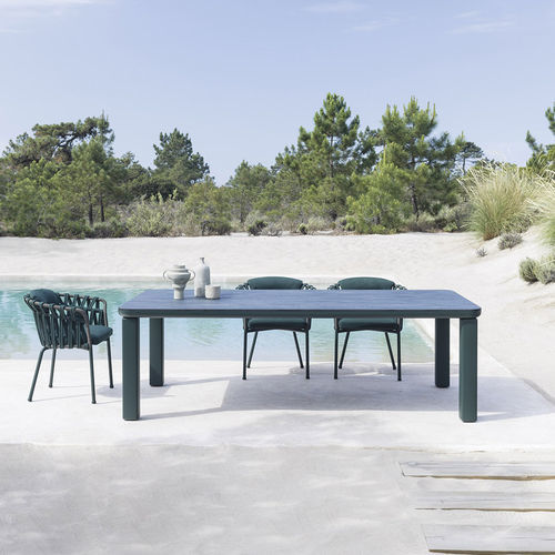 Tavolo contemporaneo - CUSTOMADE - Varaschin - in HPL / in ceramica / con supporto in alluminio