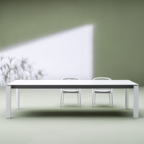 Tavolo da pranzo contemporaneo - DOLMEN Low - Varaschin - in HPL / in ceramica / con supporto in alluminio dipinto