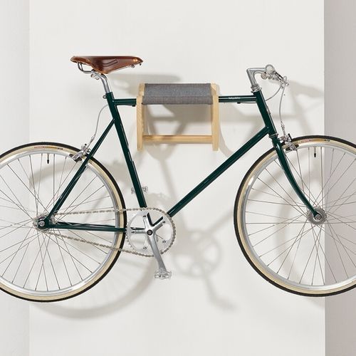 Rastrelliera per biciclette a muro - René - Zilio A&C - orizzontale / da interno / in legno