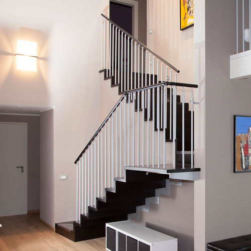 Scala a U - LOGICA A SBALZO F1 - ITALIAN FASHION STAIRS - con gradini in legno / con struttura in acciaio / per uso residenziale