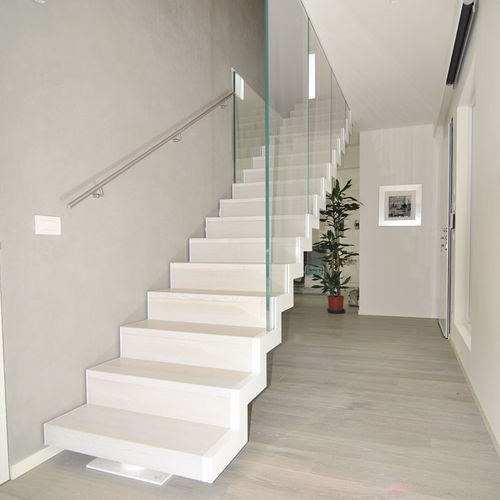 Scala dritta - LOGICA T-N-GLASS - ITALIAN FASHION STAIRS - con gradini in legno / con struttura in acciaio / per uso residenziale