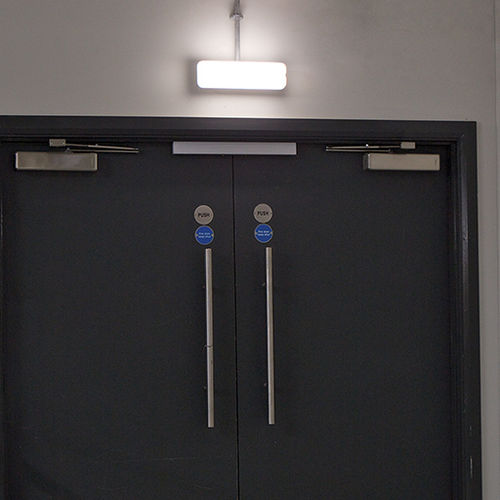 Luce LED - ESCORT - Thorn Europhane - rettangolare / IP65 / da esterno