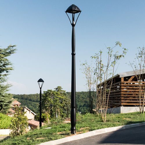 Lampione urbano - CANDELLA - Valmont France - contemporaneo / in alluminio / singolo
