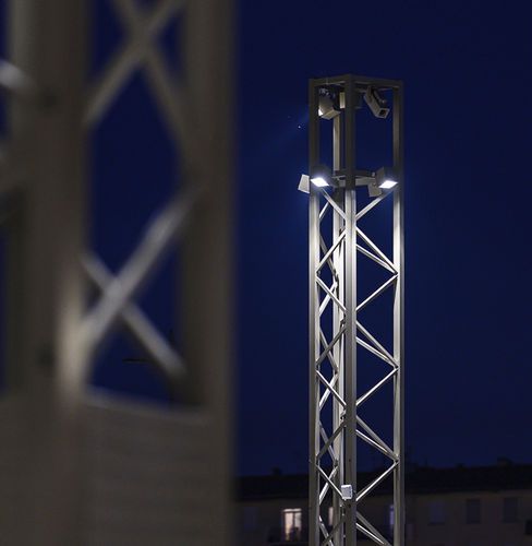 Palo di illuminazione - QUADRIPODE - Valmont France - in acciaio