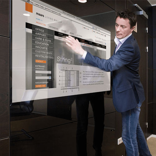 Parete con touch screen - MULTIMEDIA - Maars - fissa / in vetro / professionale