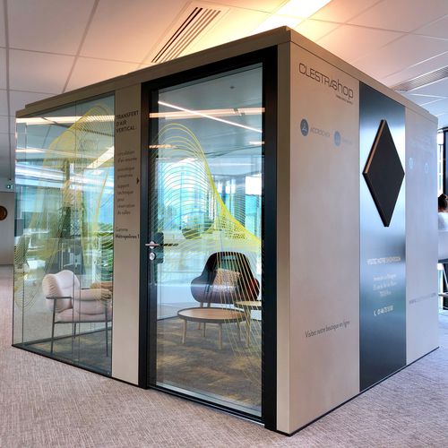 Ufficio POD acustico - FIZZ BOX CREATION - Clestra - modulabile / con illuminazione LED integrata / con presa di corrente integrata