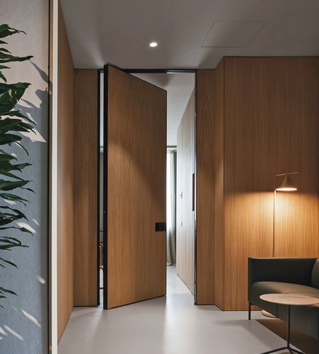 Porta da interno - SYNUA - Oikos Venezia - in legno massiccio / a bilico / contemporanea