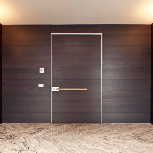 Porta d'ingresso - SYNUA WALL SYSTEM - Oikos Venezia - in legno / a bilico / senza vetri