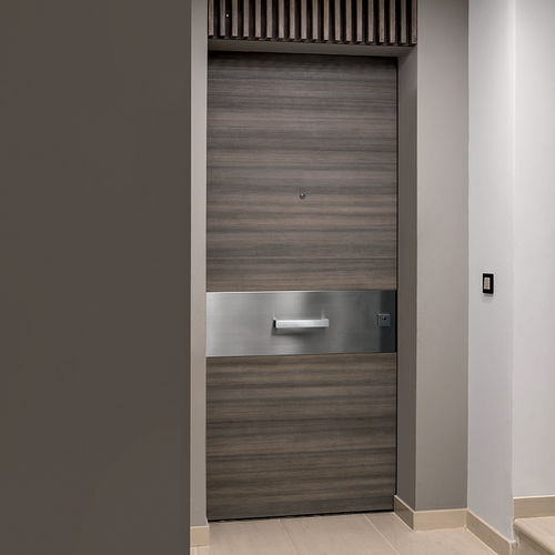 Porta da interno - PROJECT - Oikos Venezia - in legno / battente / contemporanea