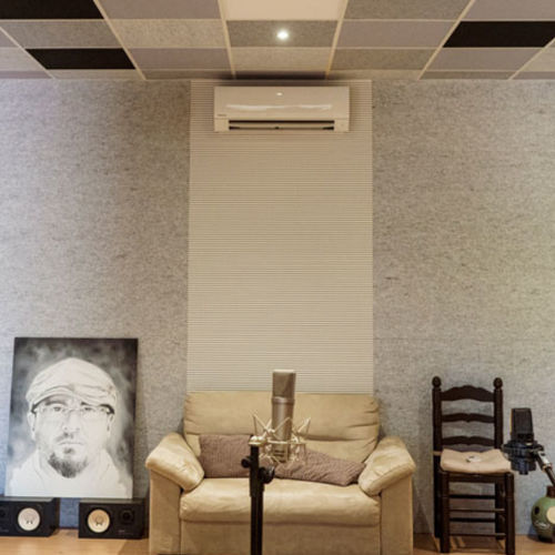 Pannello acustico a muro - Ideatec Advanced Acoustic Solutions - in fibra di poliestere / rettangolare / liscio