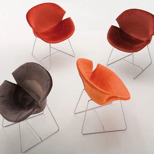 Sedia contemporanea - DAISY - Giovannetti Collezioni - da interno / in tessuto / con supporto in metallo