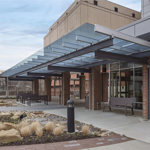 Pensilina per edificio ad uso pubblico - SKYSHADE 2500® - EXTECH Exterior Technologies, Inc - in metallo / in vetro / piatta