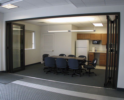 Parete pieghevole - Solar Innovations, Inc. - in alluminio / professionale