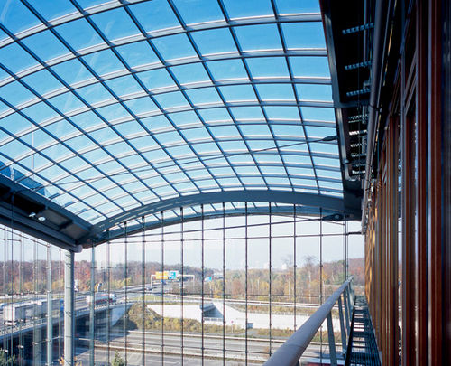 Copertura vetrata in acciaio - LAC LUFTHANSA AVIATION CENTER - Josef Gartner