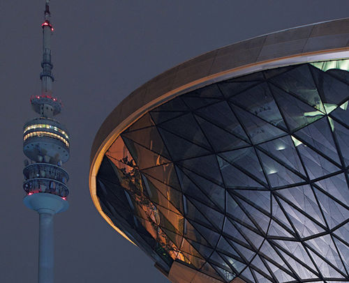 Facciata continua in pannelli - BMW WELT - Josef Gartner - in metallo e in vetro