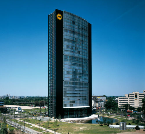 Facciata ventilata in vetro - ARAG TOWER - Permasteelisa - in metallo