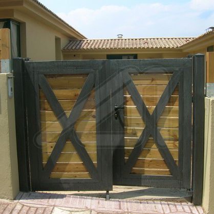 Cancello battente - SPECIAL DESIGNS - Angel Mir – Portes Bisbal - in legno / a lamelle / a pannello