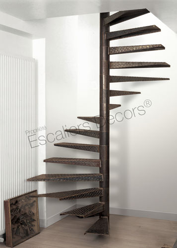 Scala a chiocciola quadrata - Carré DH16 SPIR'DÉCO® - ESCALIERS DECORS - con gradini metallici a scacchiera / con struttura in metallo / per uso residenziale