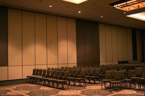 Parete mobile - SIGNATURE 8000 - Moderco Inc - in acciaio / per sala conferenze
