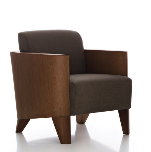 Poltrona contemporanea - GIO - Fornasarig - in tessuto / in legno