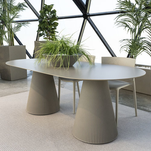 Tavolo contemporaneo - GATSBY  - VONDOM - in vetro / con base in polietilene / conico