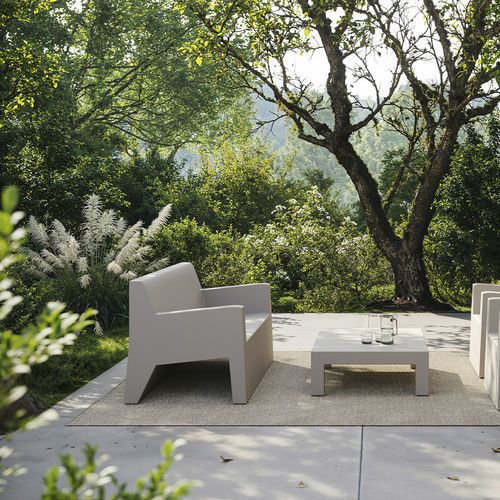 Divano contemporaneo - JUT  - VONDOM - da giardino / in tessuto / con braccioli