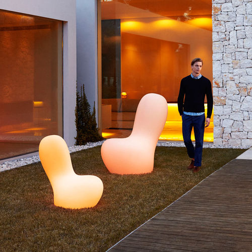 Chauffeuse design originale - SABINAS - VONDOM - in polietilene / luminosa / bianca