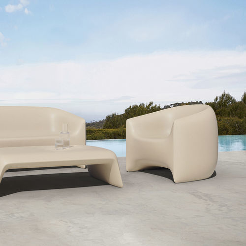 Poltrona contemporanea - BLOW - VONDOM - in polietilene / in polietilene / 100% riciclabile