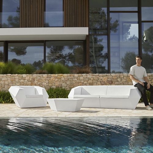 Tavolino basso design originale - FAZ - VONDOM - in polietilene / con base in polietilene / 100% riciclabile