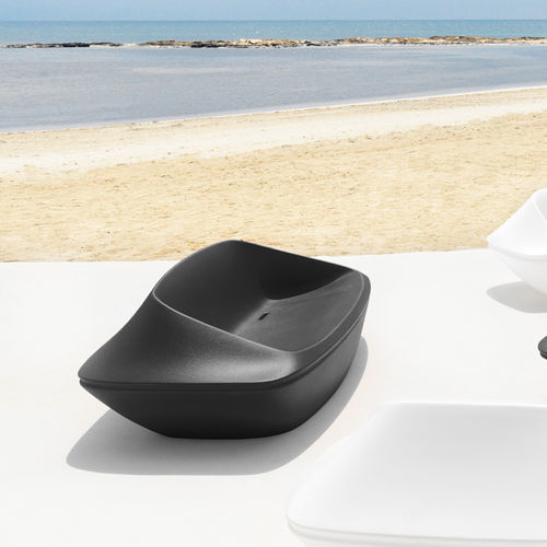 Divano contemporaneo - UFO   - VONDOM - da giardino / in polietilene / luminoso a LED